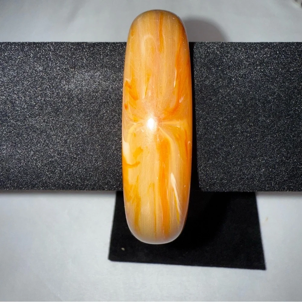 Vintage Butterscotch Lucite Bangle Bracelet - Picture 6 of 7